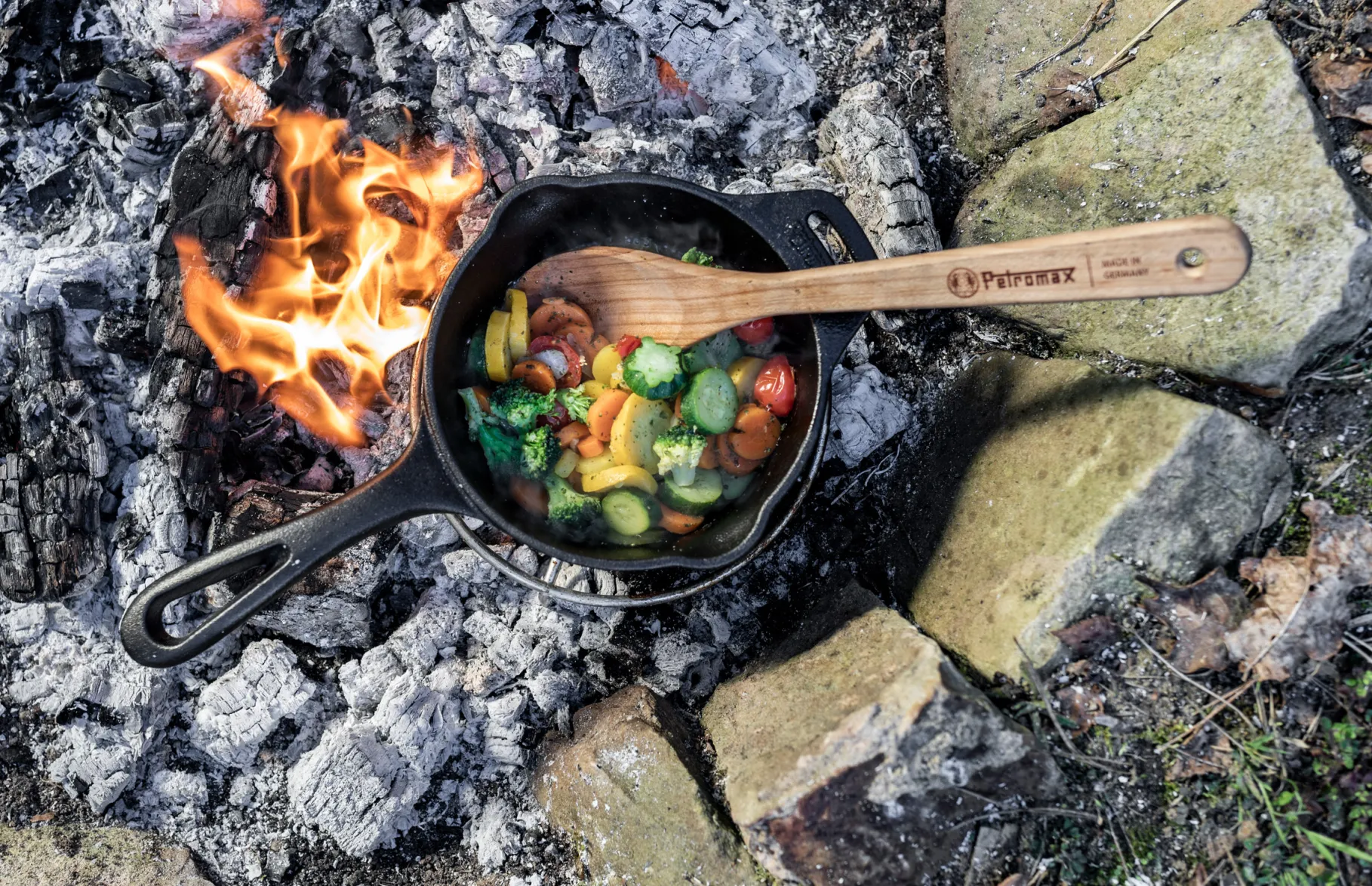 Cast-Iron Saucepan with Lid KR1