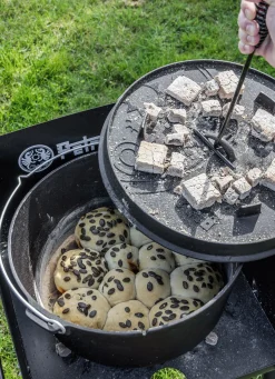 Dutch Oven FT18 Plane Bottom