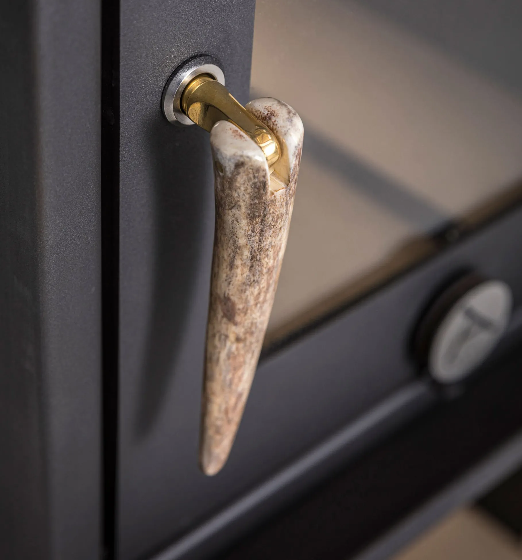 Exclusive Antler Hinge Handles for Stoves