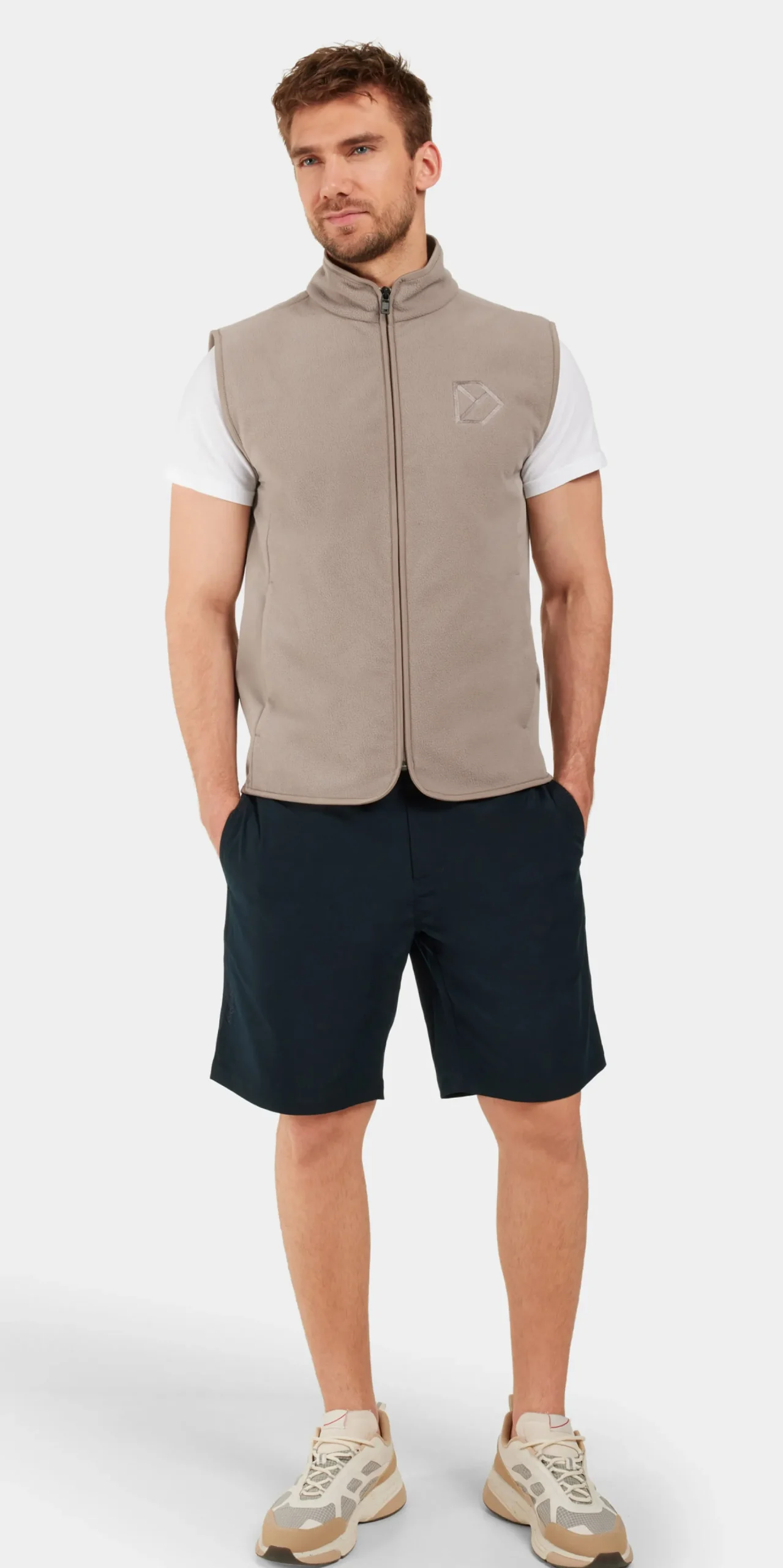 Tino Vest Herre