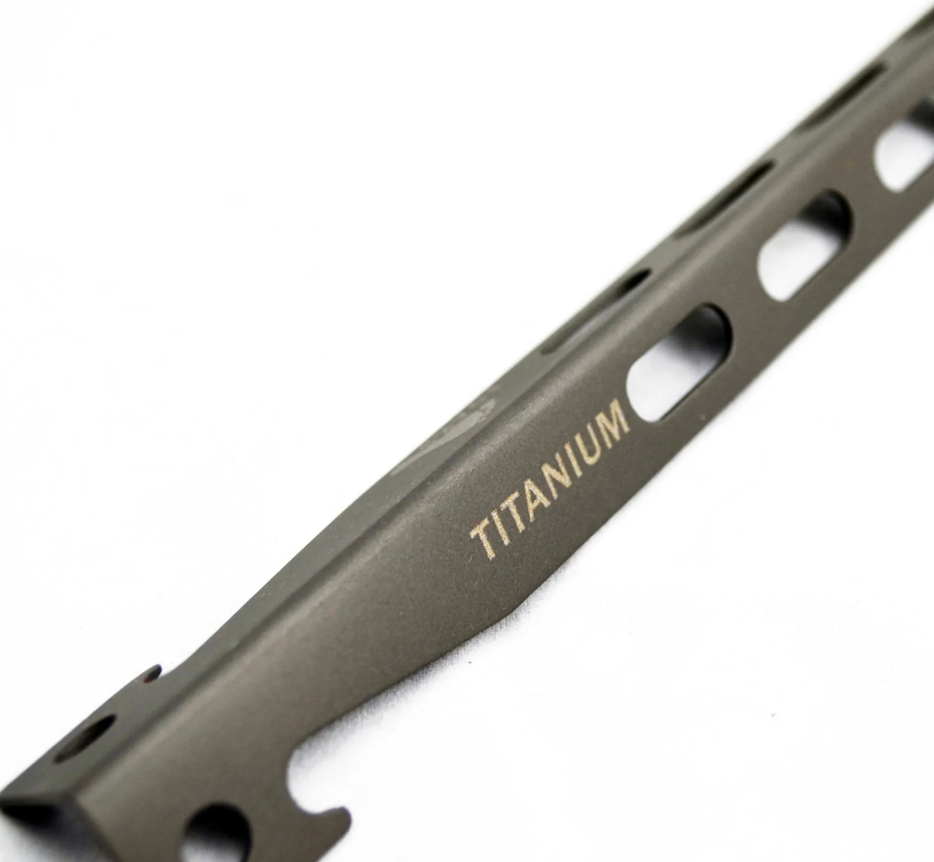 Titanium Large V-Shaped Pegs, 6 stk