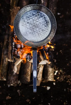 Wrought Iron Pan SP28